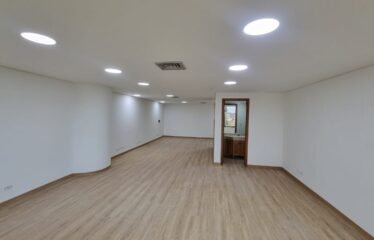 Oficina en venta o arriendo sector El Poblado en Medellín