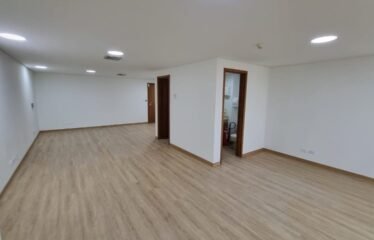 Oficina en venta o arriendo sector El Poblado en Medellín