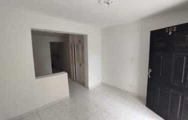 Aparta estudio, La Santa Mónica