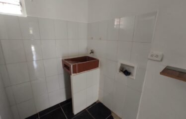 Aparta estudio, La Santa Mónica