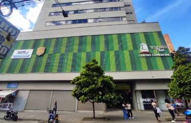 Local en venta, tranvía plaza